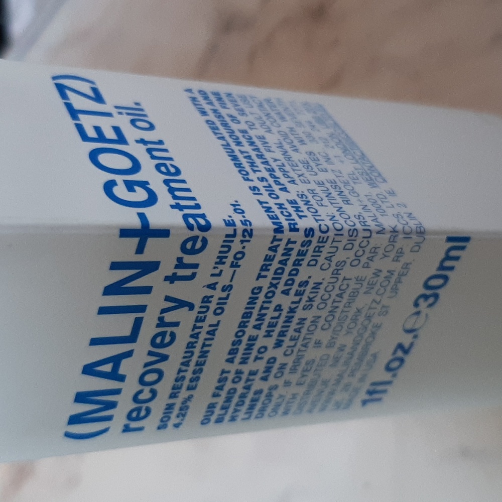 Malin + Goetz recovery treatment oil